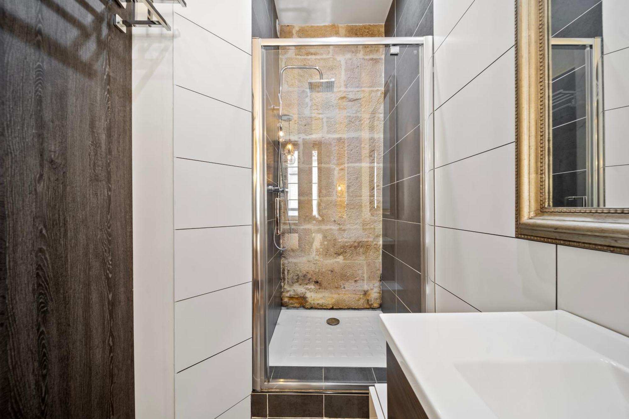 La Suite Indivio - Appartement Standing Vue Cathedrale Dijon Exterior foto